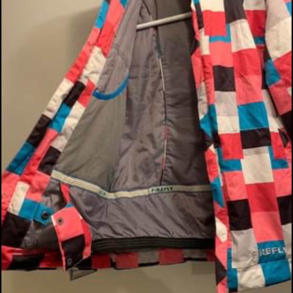 Child’s winter jacket - Picture 2 of 5